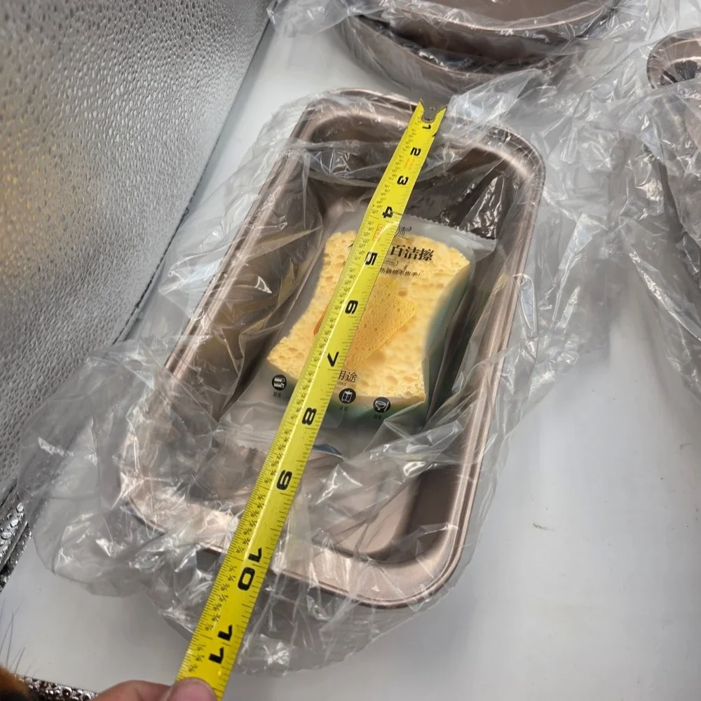 Unbranded gold carbon